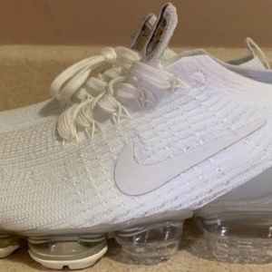 Nike vapormax flyknit 3 women's size us 8
